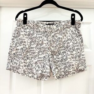 Banana Republic White Gray Pink Animal Print Shorts Flat front sz 10